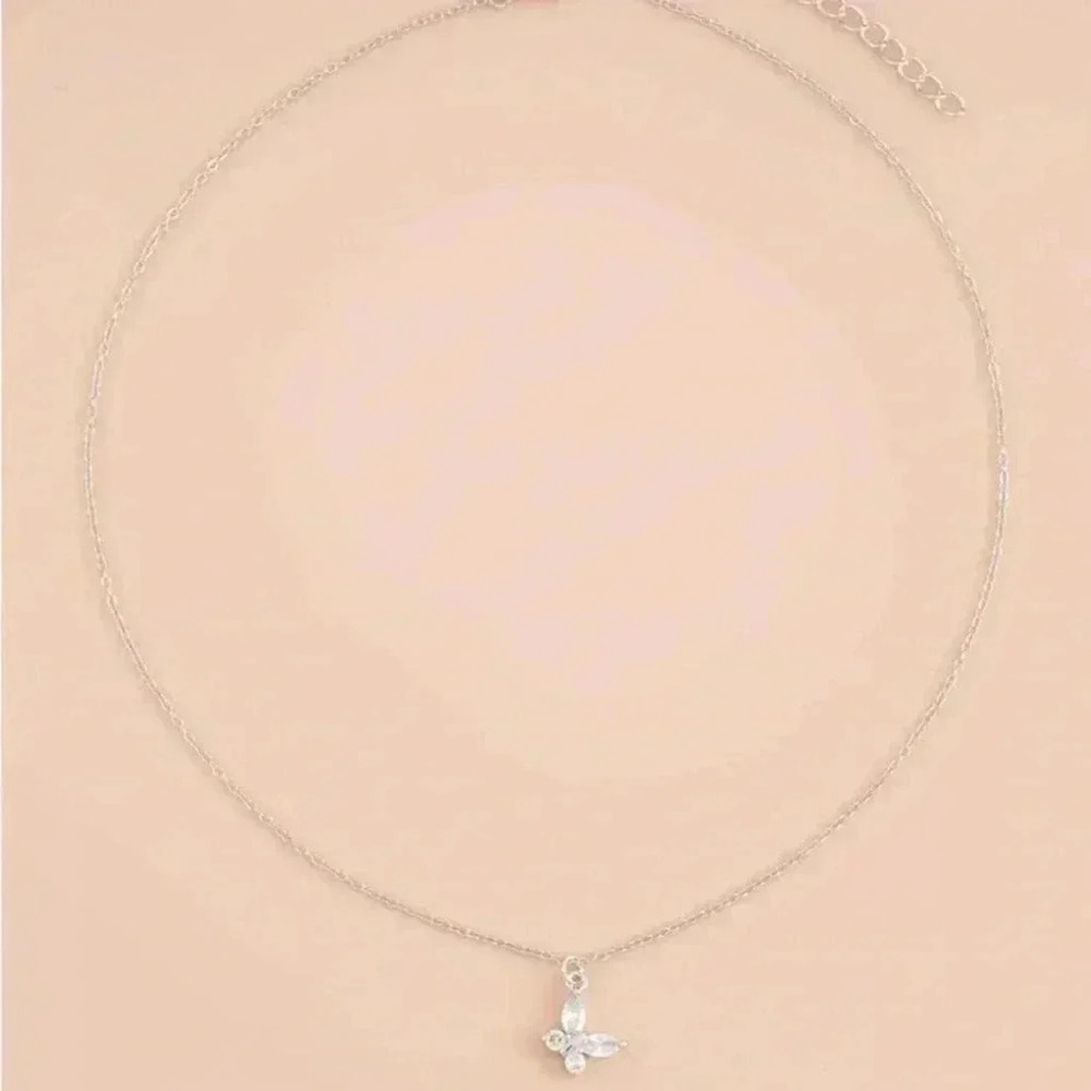 ⚠️Clearance Rhinestone Butterfly Pendant Necklace Silver - Picture 2 of 4